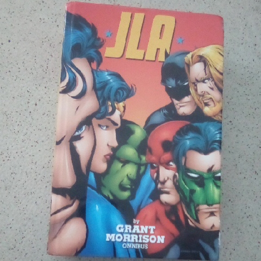 JLA Omnibus by Grant Morrison